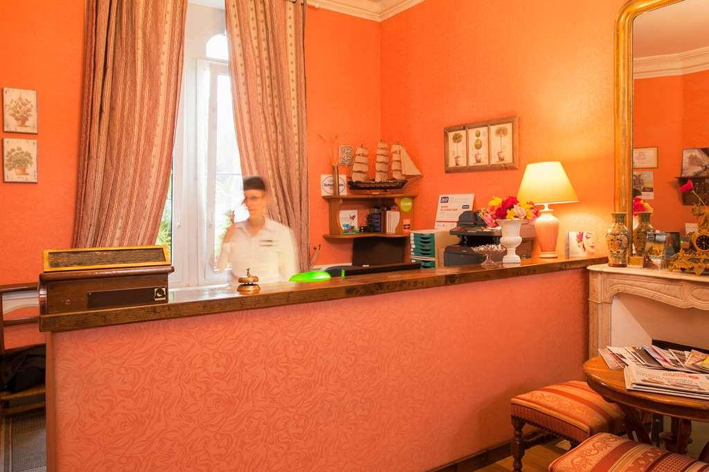 Manoir De La Roche Torin, The Originals Relais Hotell Courtils Exteriör bild